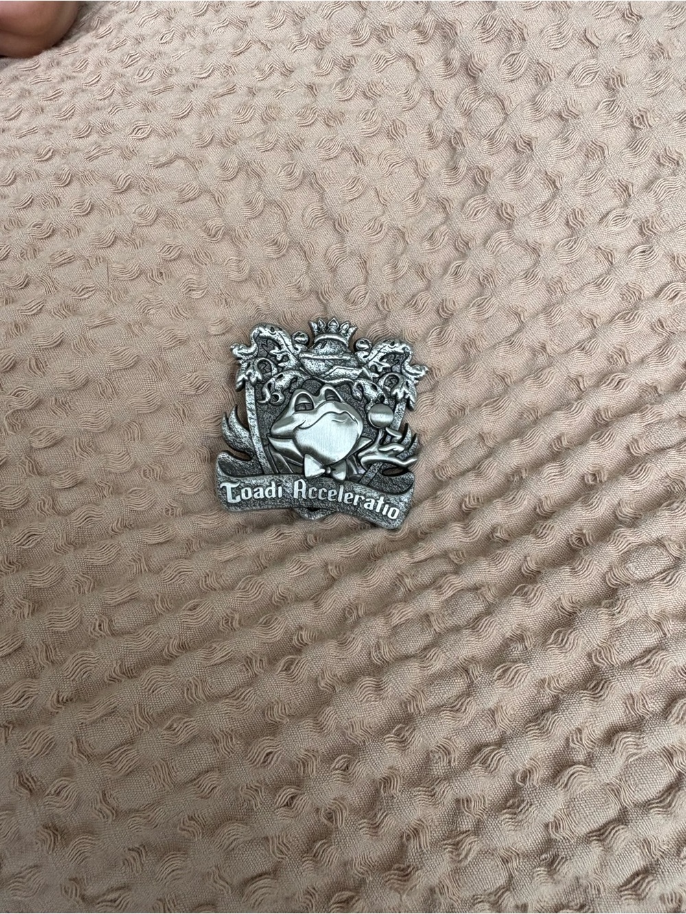 AUTHENTIC DISNEY TRADING PINS